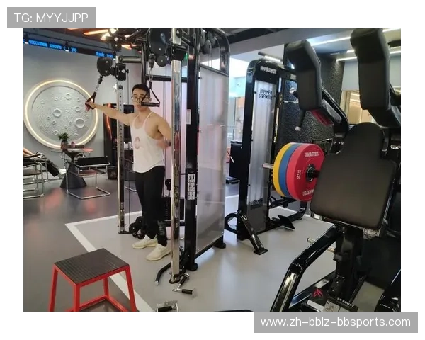 如何正确使用健身器材:器材使用技巧与常见误区 如何正确使用健身器材:器材使用技巧与常见误区